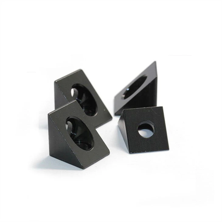 OEM crni ugaoni aluminijumski ugaoni konektor za ekstruziju od 20 mm